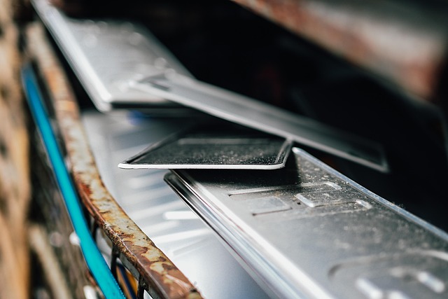 Genbrug med stil: Sådan forvandler du gammelt tøj til nye modefund